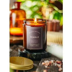 Wosk i Knot Świeca tradycyjna sojowa Female 200 g